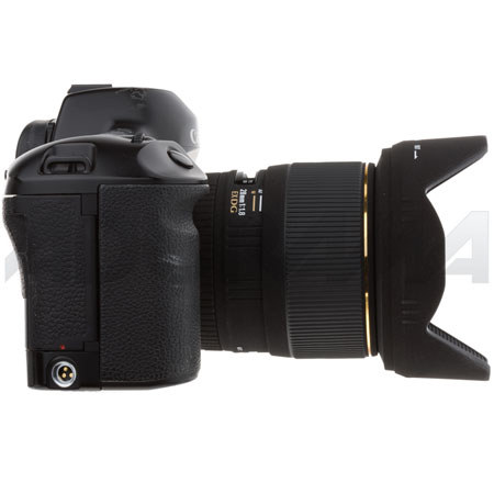 Sigma 28mm f/1.8 EX DG Aspherical Macro AF WA Lens for Canon DSLRs