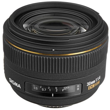 Sigma 30mm f/1.4 EX DC HSM AutoFocus Standard Lens for Nikon Digital SLR Cameras.