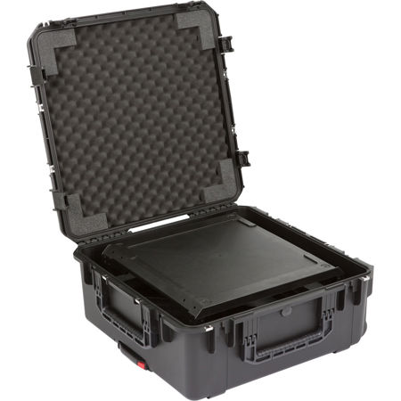 SKB iSeries 3RU Injection Molded Wheeled Fly Rack Case, 20" Depth