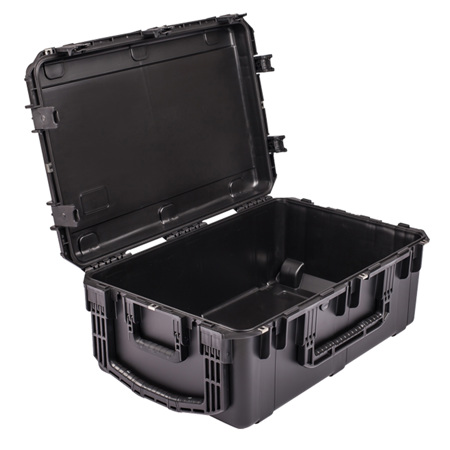 SKB 30" x 19" x 12" w/Wheels Empty