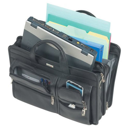 Solo N7374 16" Laptop Portfolio, Black
