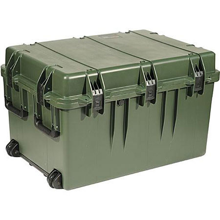 Pelican Storm iM3075 Watertight Padlockable Case w/Wheels & Padded Divider-Olive