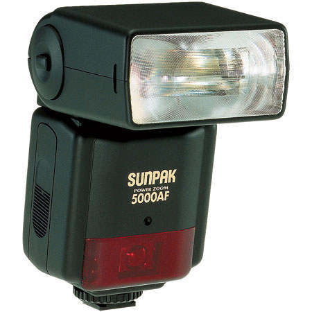 Sunpak PZ 5000AF Flash for Minolta Maxxum Cameras, Guide Number 180 ISO 100 ft.