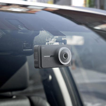 Thinkware X800 2K QHD 2.7" LCD Screen Front Dash Cam with Rear View Camera