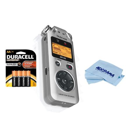 Tascam DR05 Portable Handheld Digital Audio Recorder Silver/4x AA Battery/Cloth
