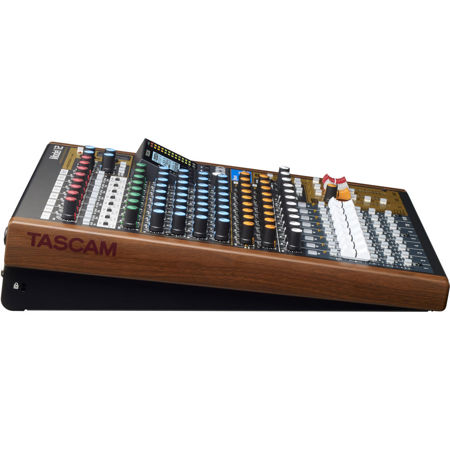 Tascam Model 12 Integrated Production Suite Mixer/Recorder Tascam Model 12 Integrated Production Suite Mixer/Recorder