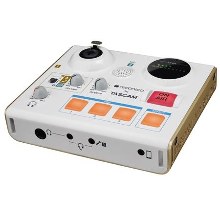Tascam MiNiSTUDIO Personal US-32 Audio Interface for Online Broadcasts
