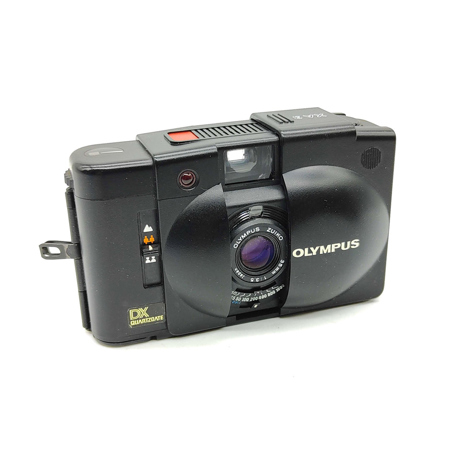 OLYMPUS XA-3 DX 35MM CAMERA