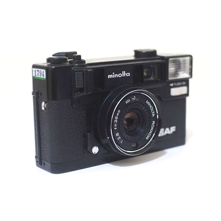 MINOLTA HI-MATIC AF-D Minolta Hi-Matic Camera