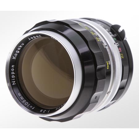 Nikon Nippon Kogaku Nikkor-P 105mm f/2.5 Non-AI Lens - Chrome
