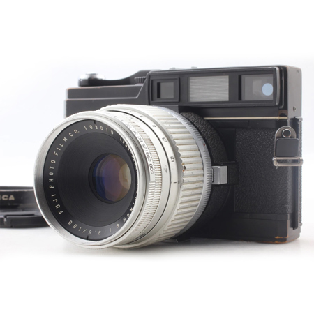Fujica G-690 Rangefinder Camera w/Fujinon 100mm F/3.5 Lens *72mm