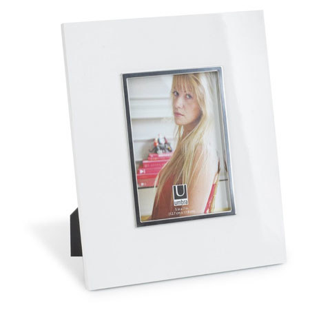 Umbra Sewuence, Photo Frame, Holds One 5x7" Photos, Color: Hi Gloss White.