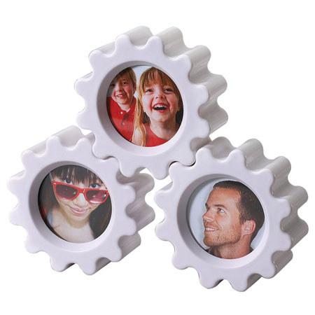Umbra Gear Frame, Set of Three Molded Stackable Plastic Frames -White