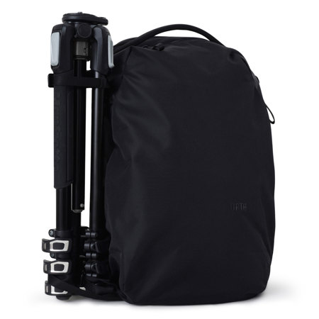 Urth Norite 24L Modular Camera Backpack + Medium Camera Insert
