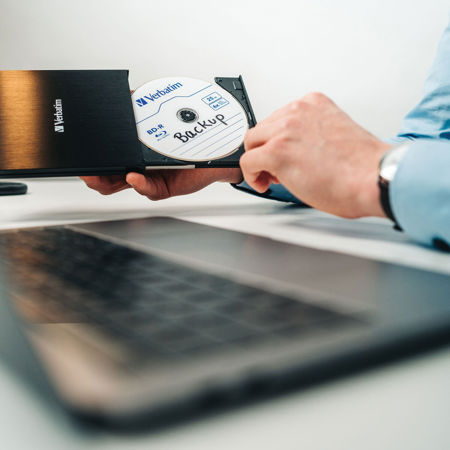 Verbatim 4K Ultra HD USB 3.2 Gen1 Slimline Portable Blu-Ray BD/DVD