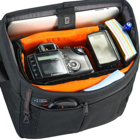 Vanguard VOJO 22 Shoulder Bag - Black