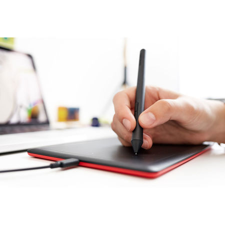 Wacom One by Wacom Pen Tablet Small