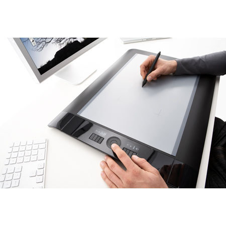 Wacom PTK1240 Intuos4 Extra Large Tablet, Grip Pen PTK1240