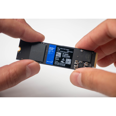 USED WD Blue SN580 NVMe PCIe Gen4 x4 M.2 Internal SSD 1TB