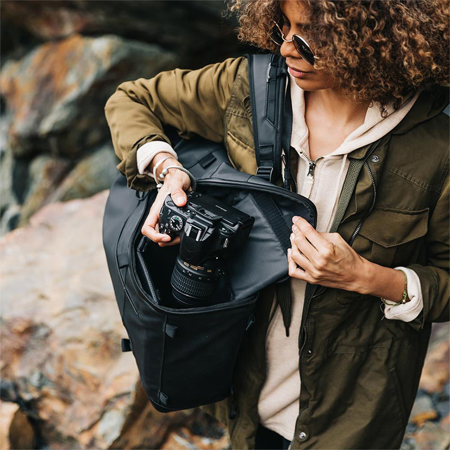 値下げ✨美品✨WANDRD Duo Daypack✨20L ワンダード　リュック WANDRD(ワンダード) デュオデイパック 20L DUO-BK-1: バッグ