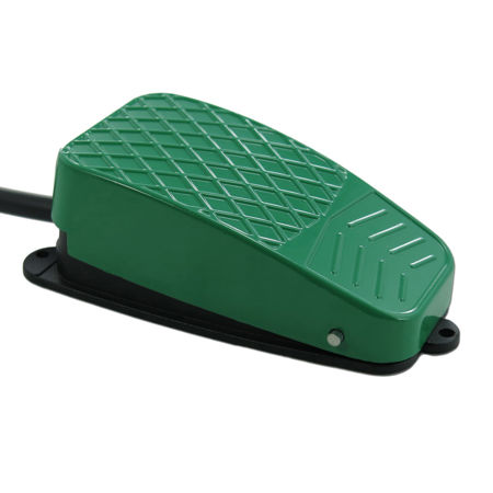 X-Keys USB Three-Switch Interface with Green and Red Commercial Foot Switches