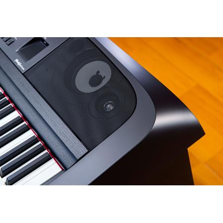 Yamaha DGX670 88-Key Portable Grand Piano, Black DGX670B