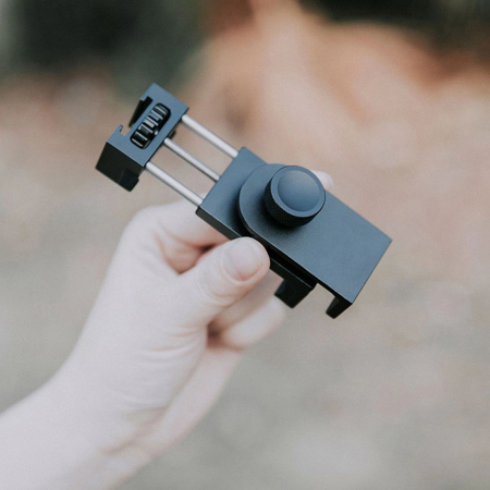 YELANGU PC03 Mobile Phone Clip Mount for Smartphones