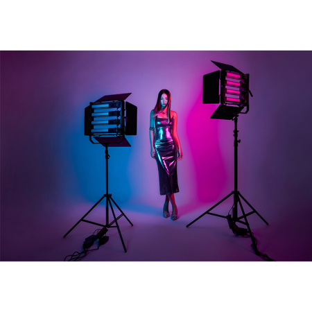 デジタルカメラ ZHIYUN CINEPEER C100 RGB Light ZHIYUN CINEPEER C100 Light - RGB, 100W, Portable, Rich
