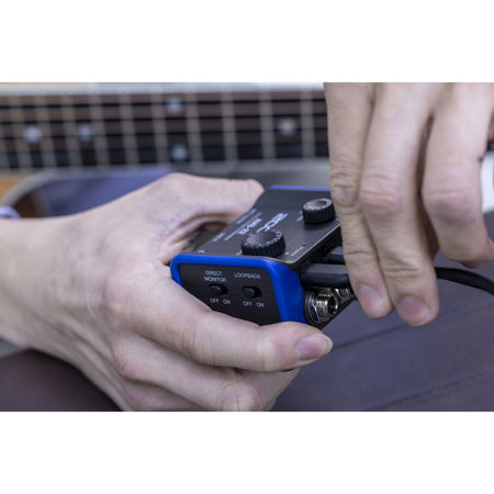 Zoom AMS-22 2x2 USB Audio Interface for Music and Streaming