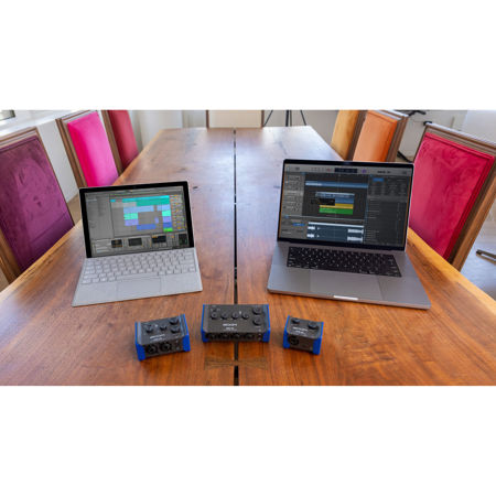 Zoom AMS-22 2x2 USB Audio Interface for Music and Streaming