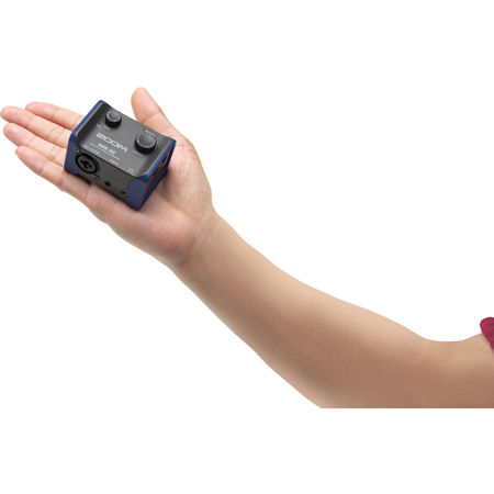 Zoom AMS-22 2x2 USB Audio Interface for Music and Streaming ZAMS22