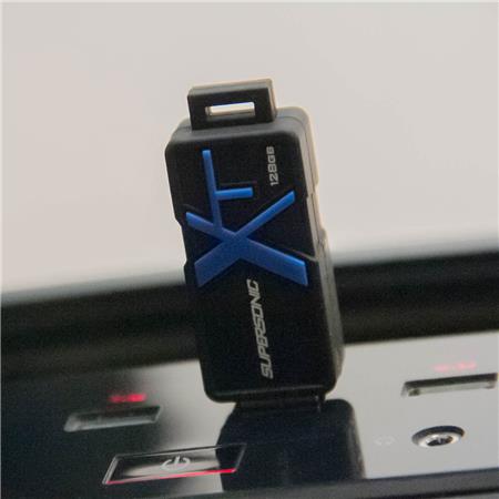 Patriot Memory Supersonic Boost XT 128GB USB 3.1 Gen 1 Type-A Water  Resistant Flash Drive, 150MB/s Read, 30MB/s Write