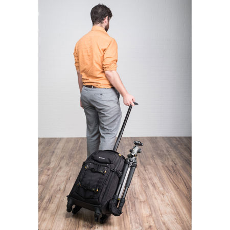 vanguard alta fly 55t roller bag