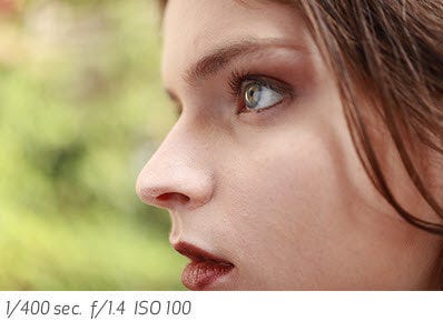 delivers sharp details with precise focus throughout