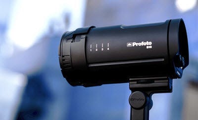 The smallest and most lightweight off-camera flash ever