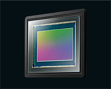 New High-Definition, High-Sensitivity 1.0-type 15M MOS Sensor