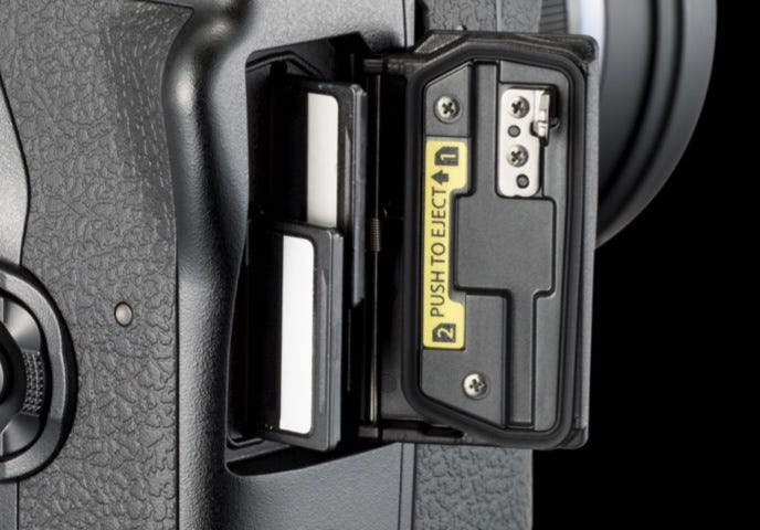 DUAL UHS-II CARD SLOTS