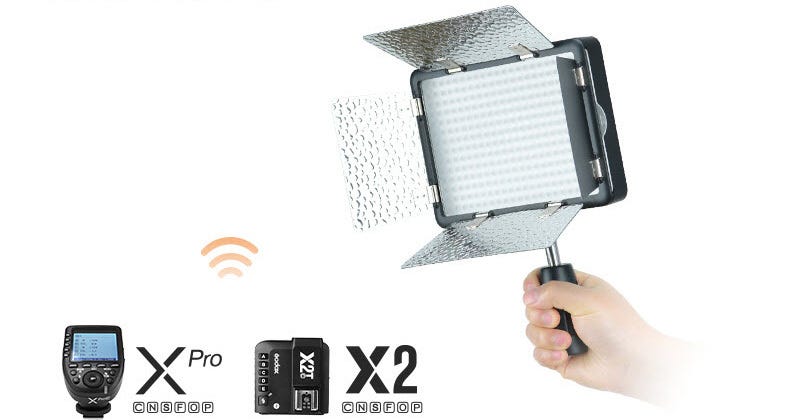 Off camera flash compatible with Godox Series X transmitter