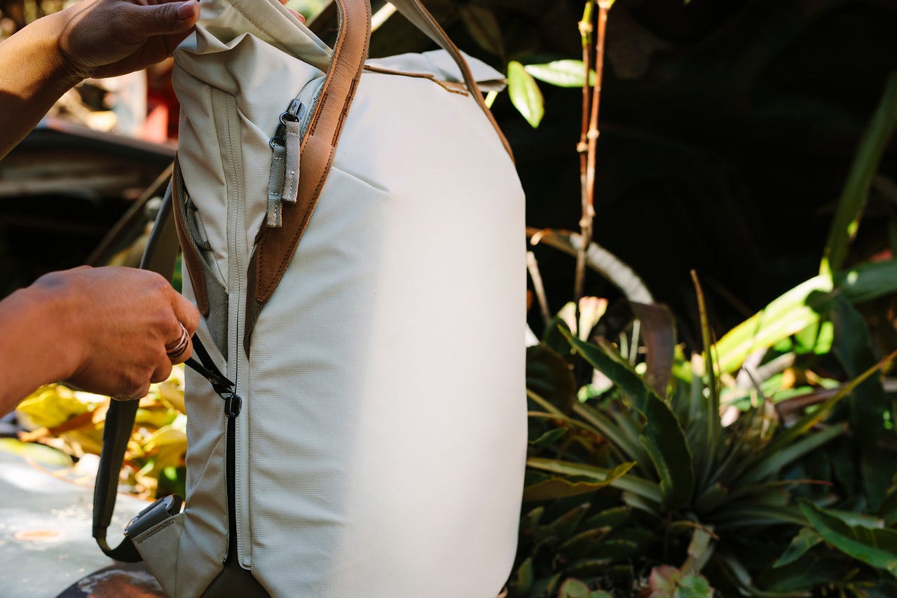 Differences Vs. Everyday Tote.