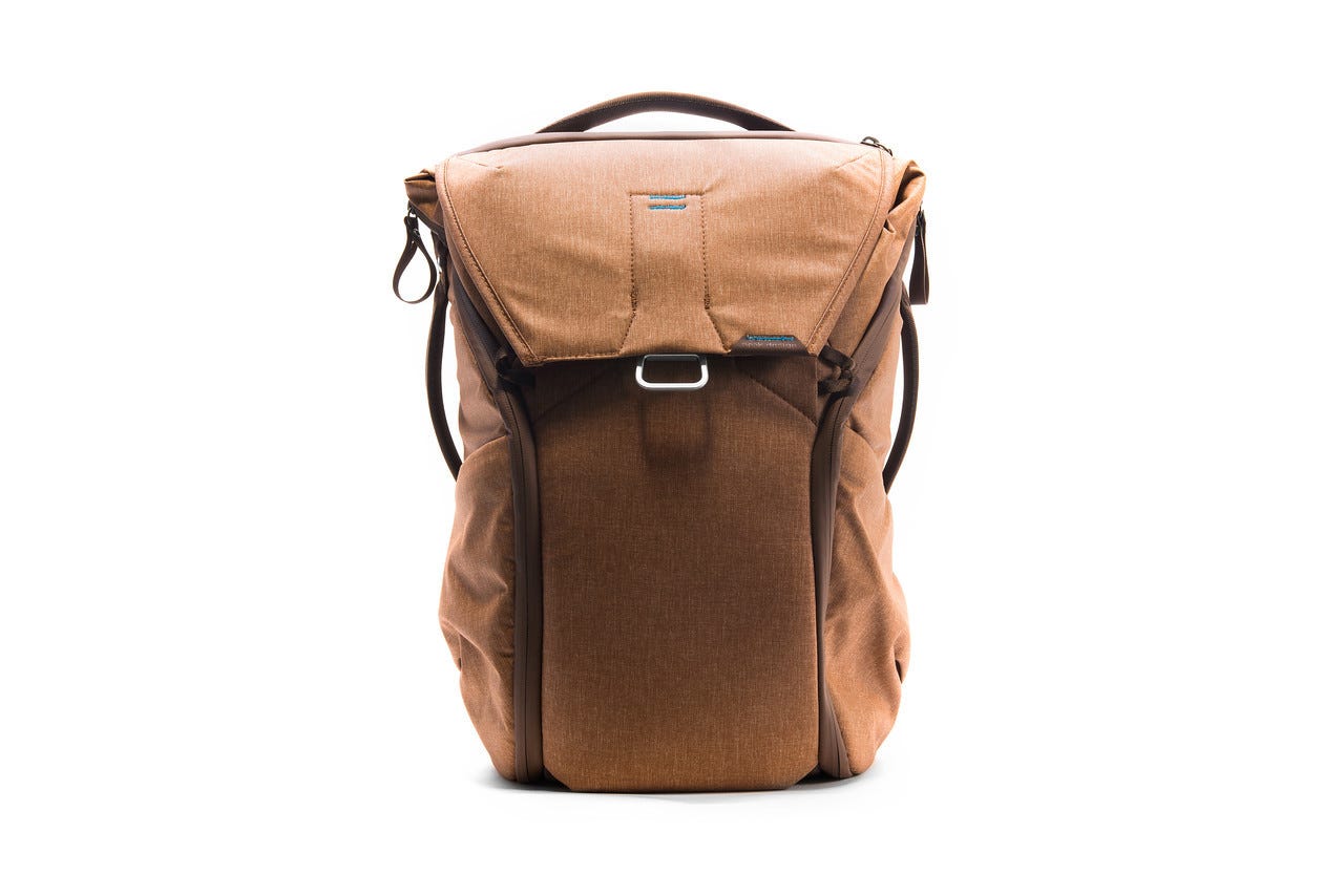 Intelligently Designed Backpack That Adapts To Your Gear, Lifestyle, & Environment.