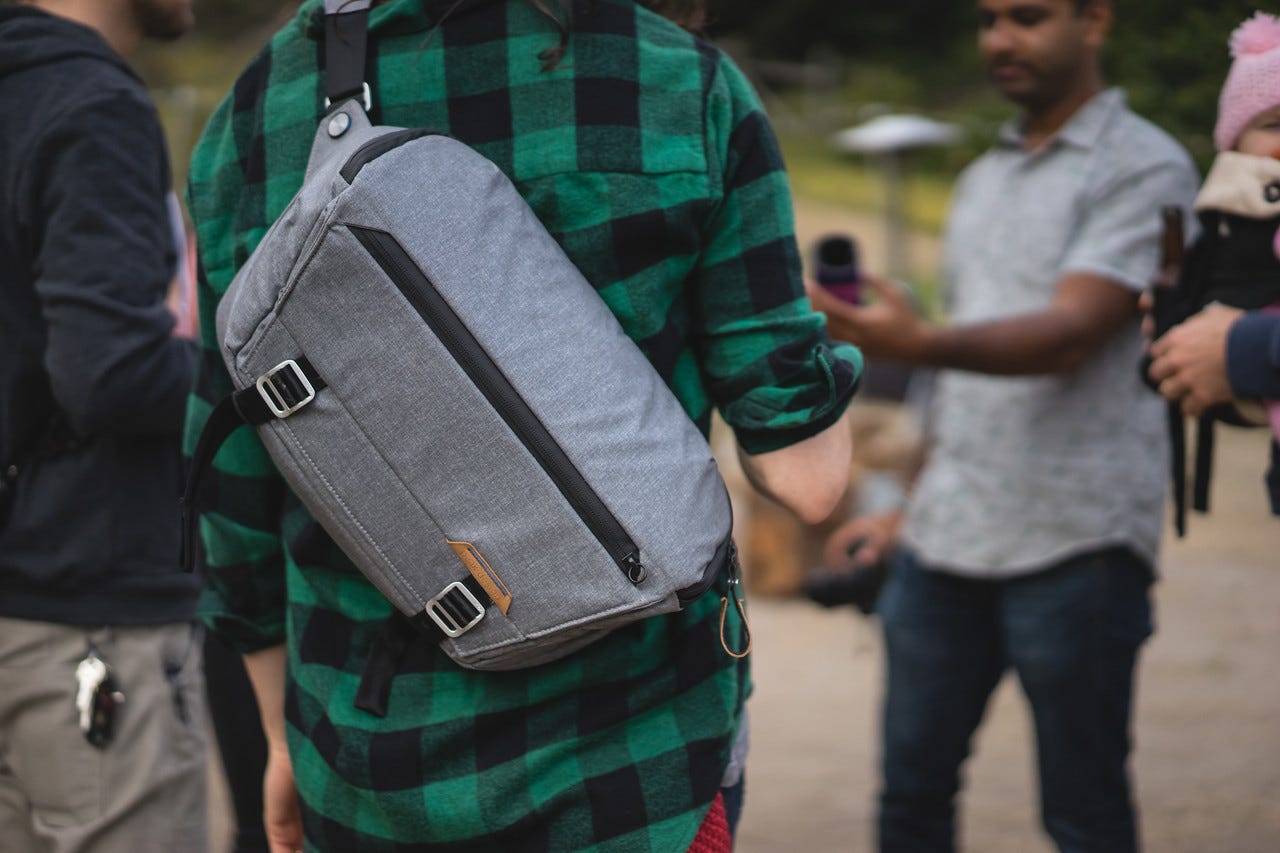 Active Sling Bag Optimized For Light Everyday Carry.