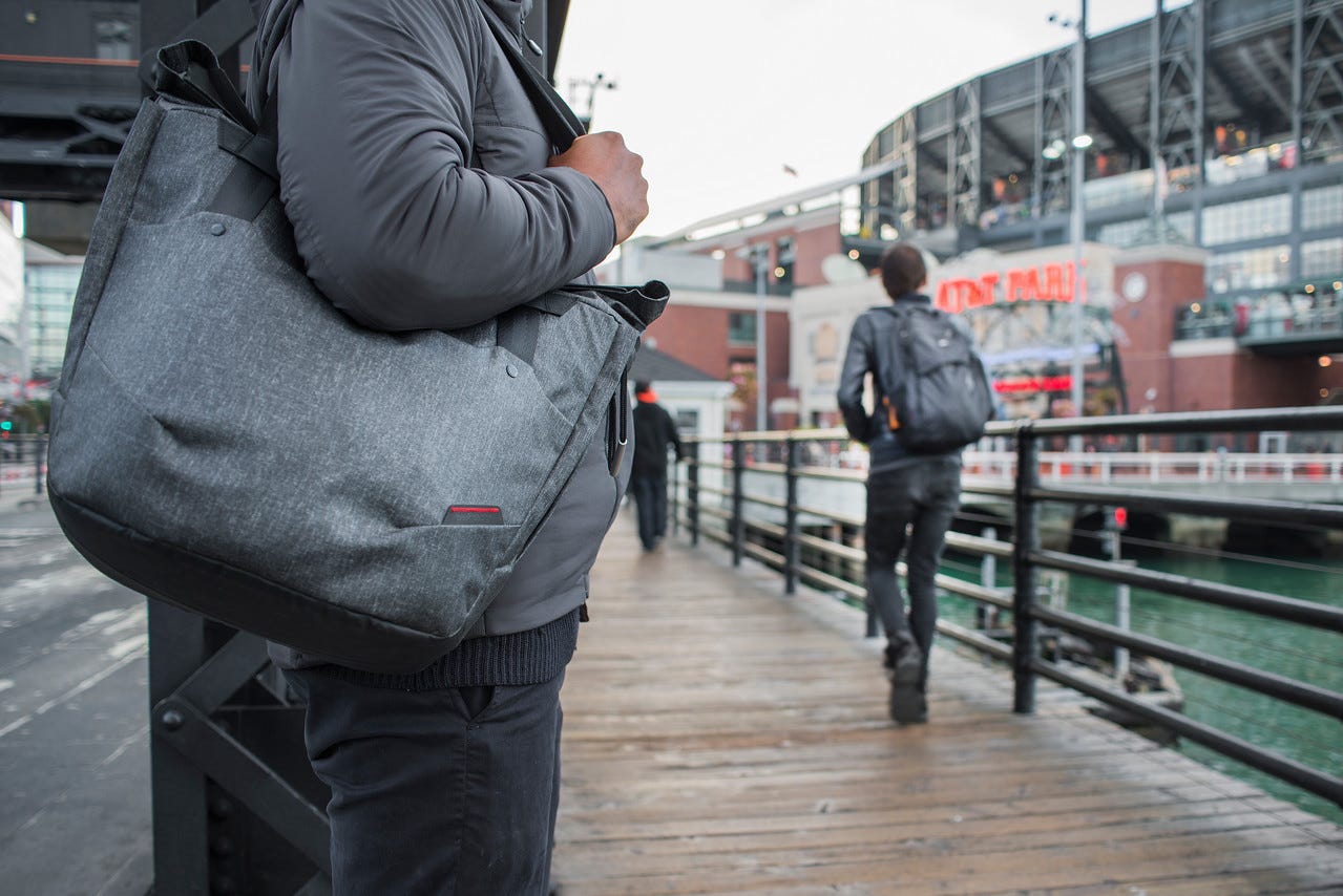 Peak Design Everyday Tote V1 A+
