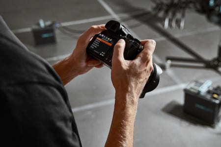 15-stop dynamic range