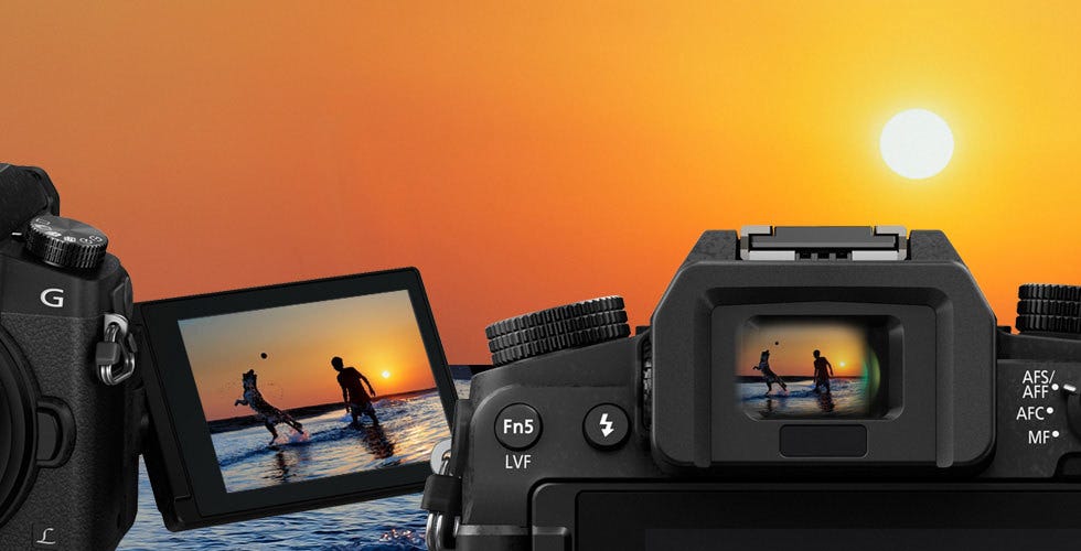 Panasonic LUMIX DMC-G7 Mirrorless with 14-42mm Lens, Silver