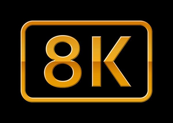Canon EOS R5 6 8K RAW, 4K hasta 120 fps, 10 bits 4:2:2 con Canon Log o HDR PQ, grabación interna en todos los formatos, con enfoque automático.