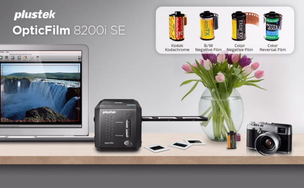 The OpticFilm 8200i SE.