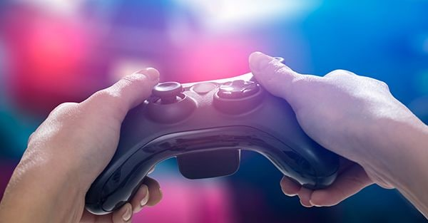 Enhanced Media and Gaming (ALLM, VRR, QMS, QFT).