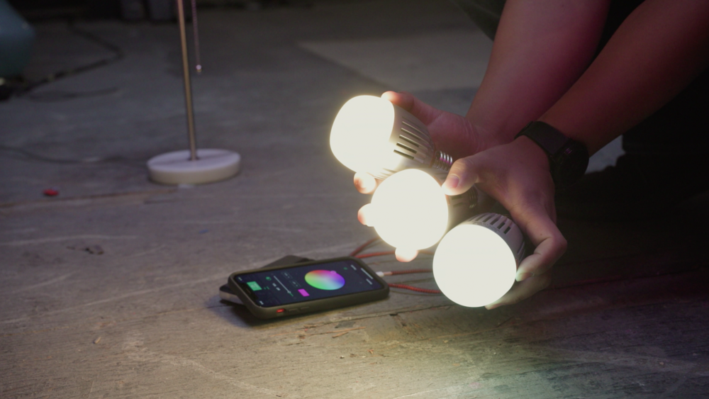 BUILT-IN BATTERY.