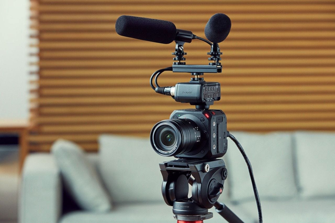 10.2MP live MOS Micro four thirds sensor