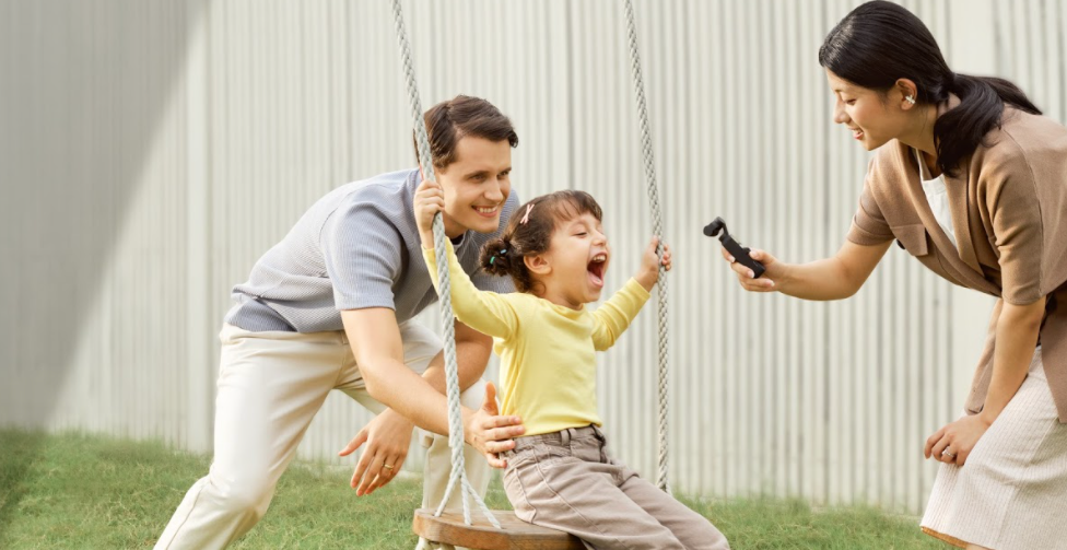 Small Gimbal Camera, Big Moments.